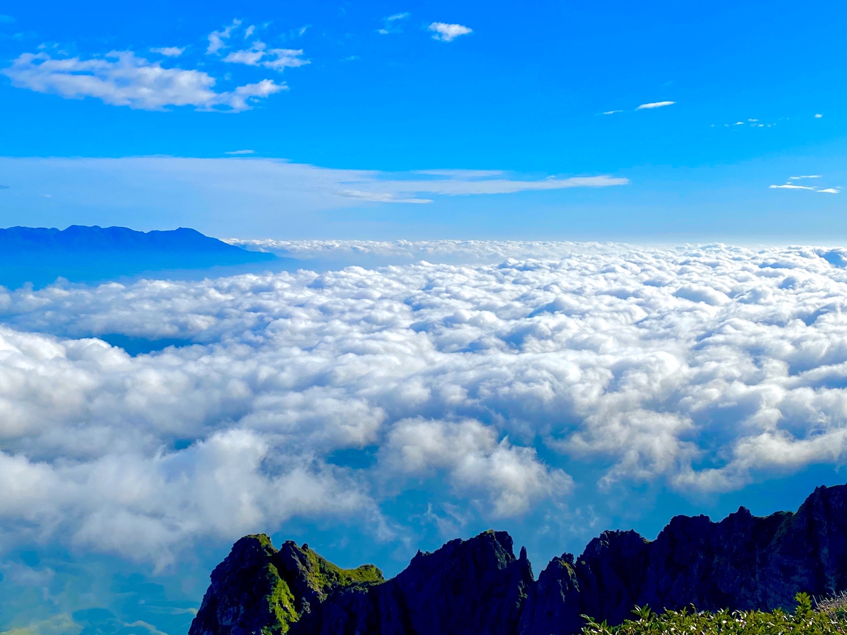 動画有 阿蘇山を仙酔峡から登ったら大雲海だった そい 4k空撮動画の人 さんの阿蘇山 高岳 根子岳の活動データ Yamap ヤマップ
