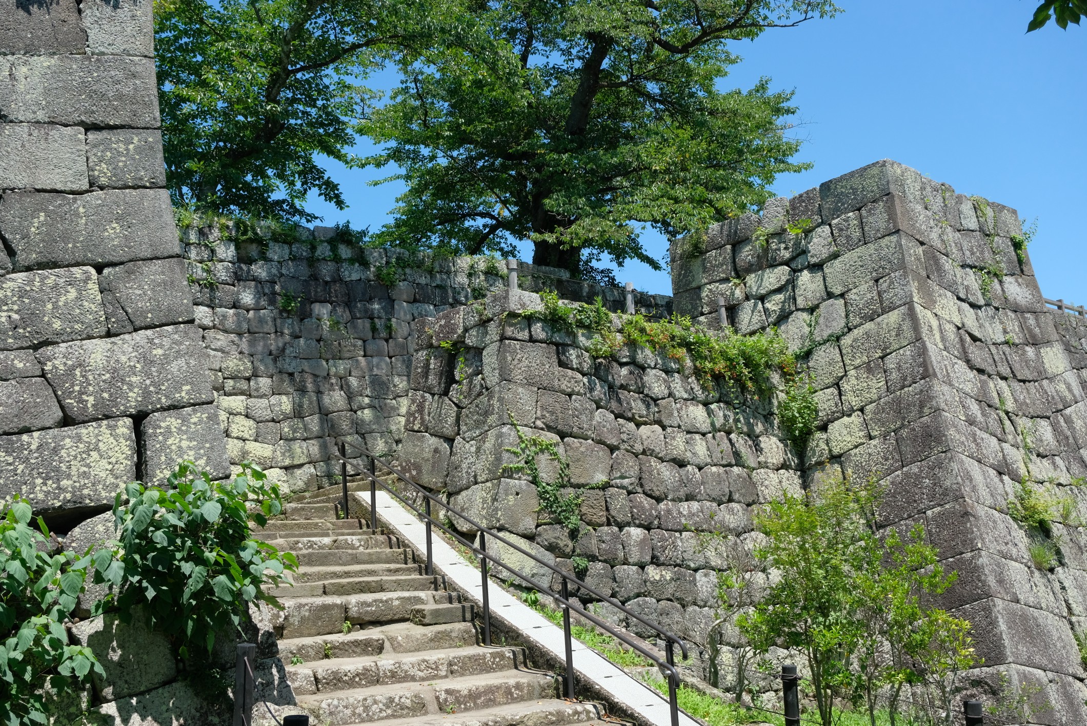 [磐城国・小峰城]秀麗な三重櫓が聳え立つ総石垣の城を歩く / あきおこさんの烏峠の活動データ YAMAP / ヤマップ