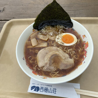 山荘名物　西穂ラーメンで一休み