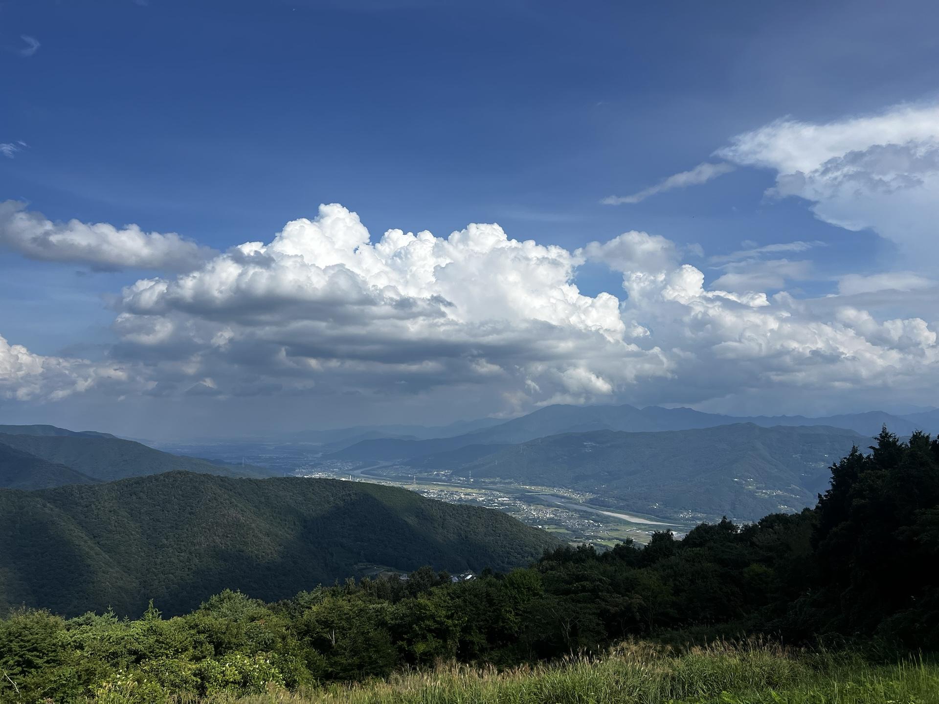 連なる山 Full of thrills] A series of rocky areas and chain sections! We