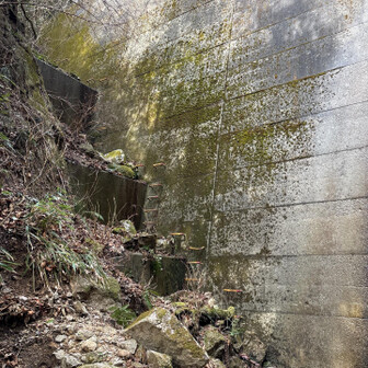 六甲山・長峰山・摩耶山 左⬅️にホチキス