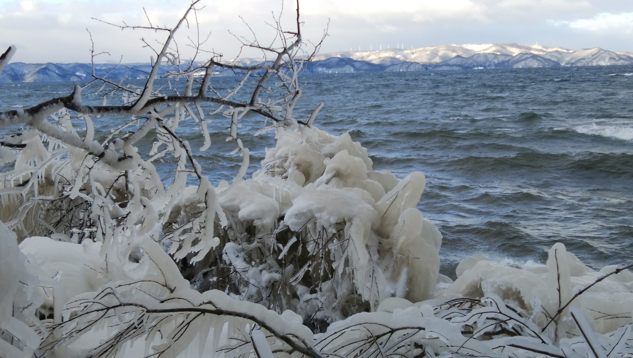 猪苗代湖のしぶき氷 21 01 フェレさんの磐梯山 雄国山 赤埴山の活動日記 Yamap ヤマップ