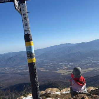 地蔵の頭に到着
やっと向こう側の明るい景色が見えた
