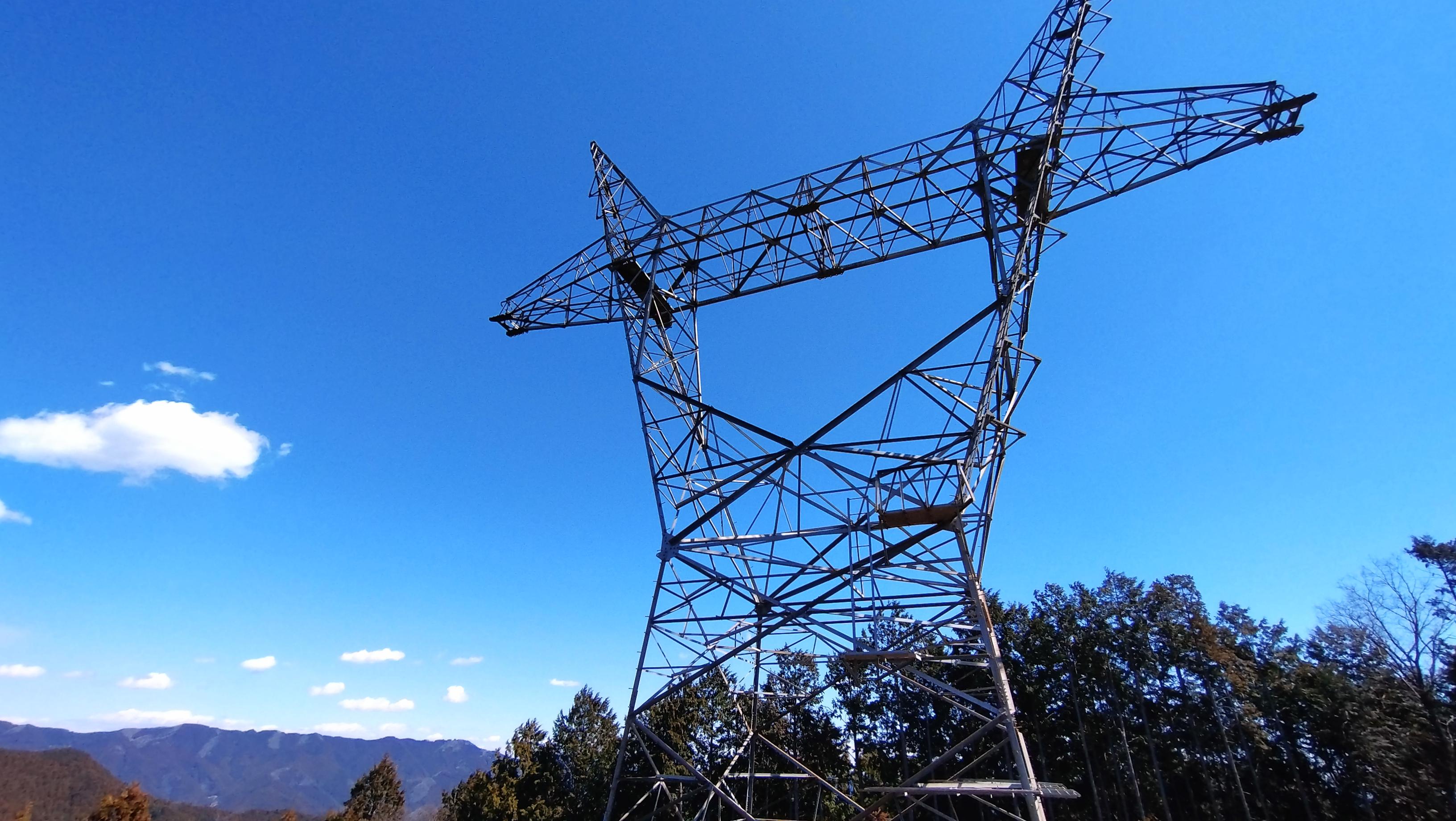 解体前にレア鉄塔を見に行く～伊豆が岳へいざ出陣 / ギガさんの