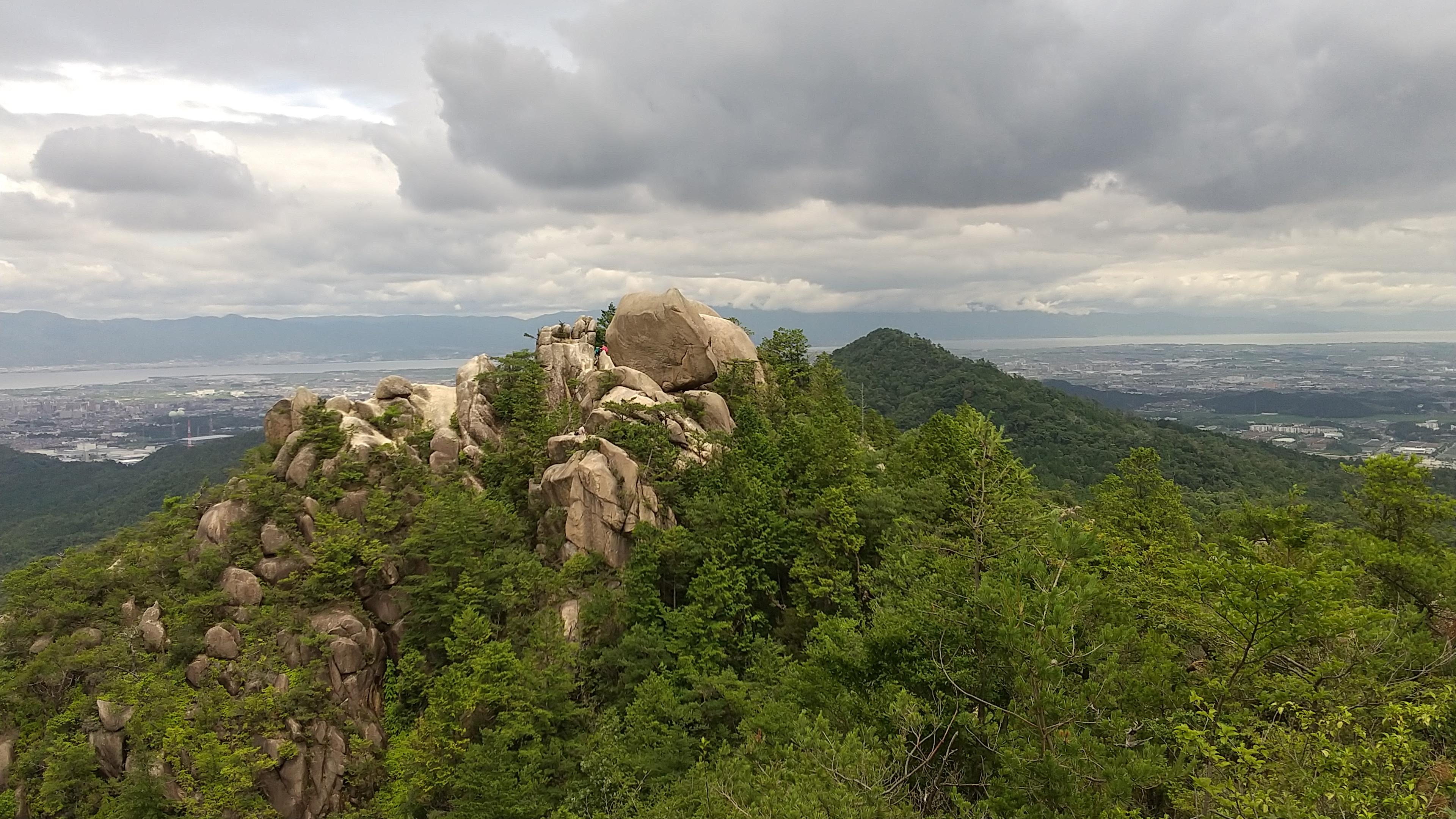 鶏冠山 天狗岩 竜王山 イワンコフさんの金勝アルプス 鶏冠山 竜王山 の活動データ Yamap ヤマップ