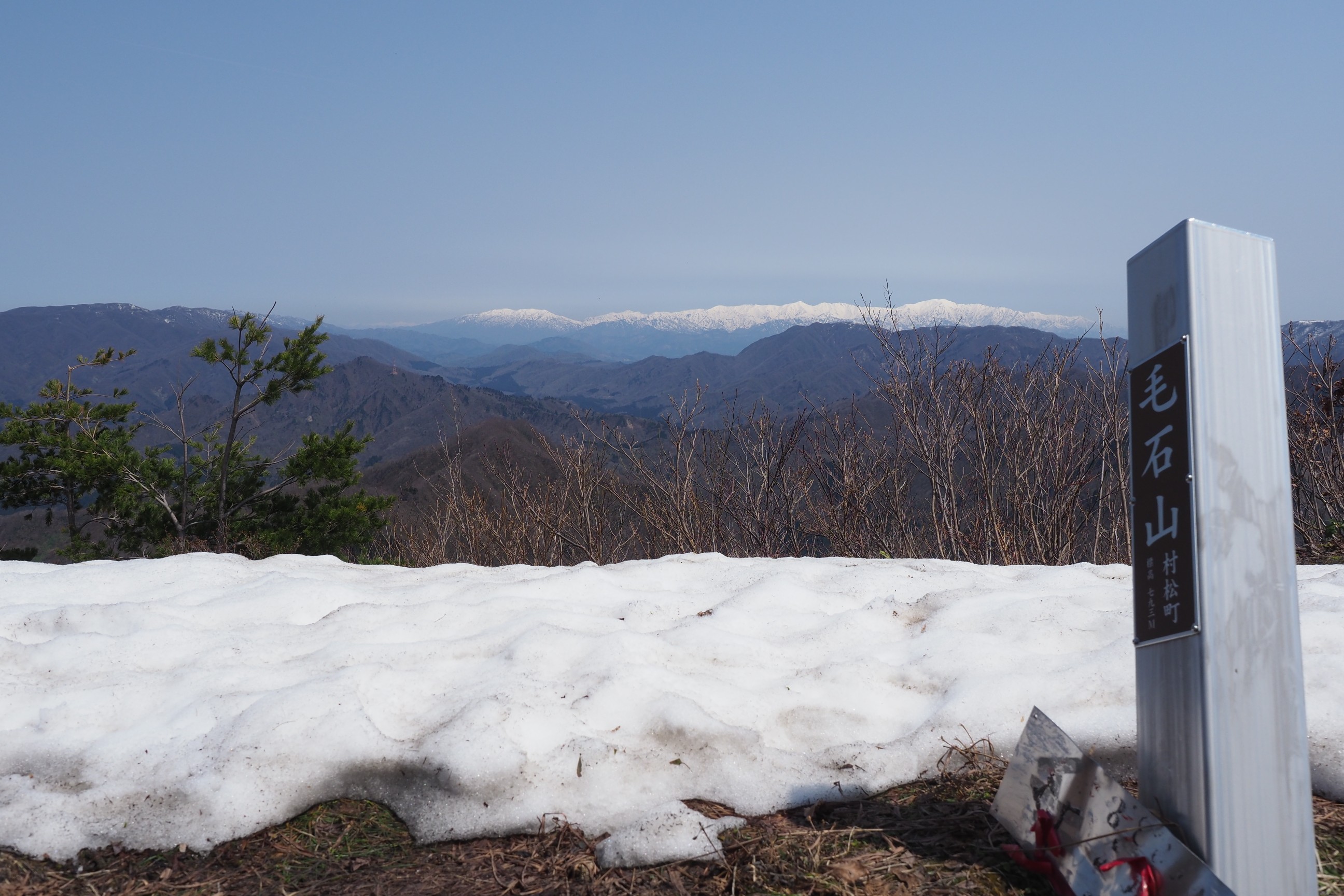 木六山・銀次郎山 毛石山 残り少ない雪