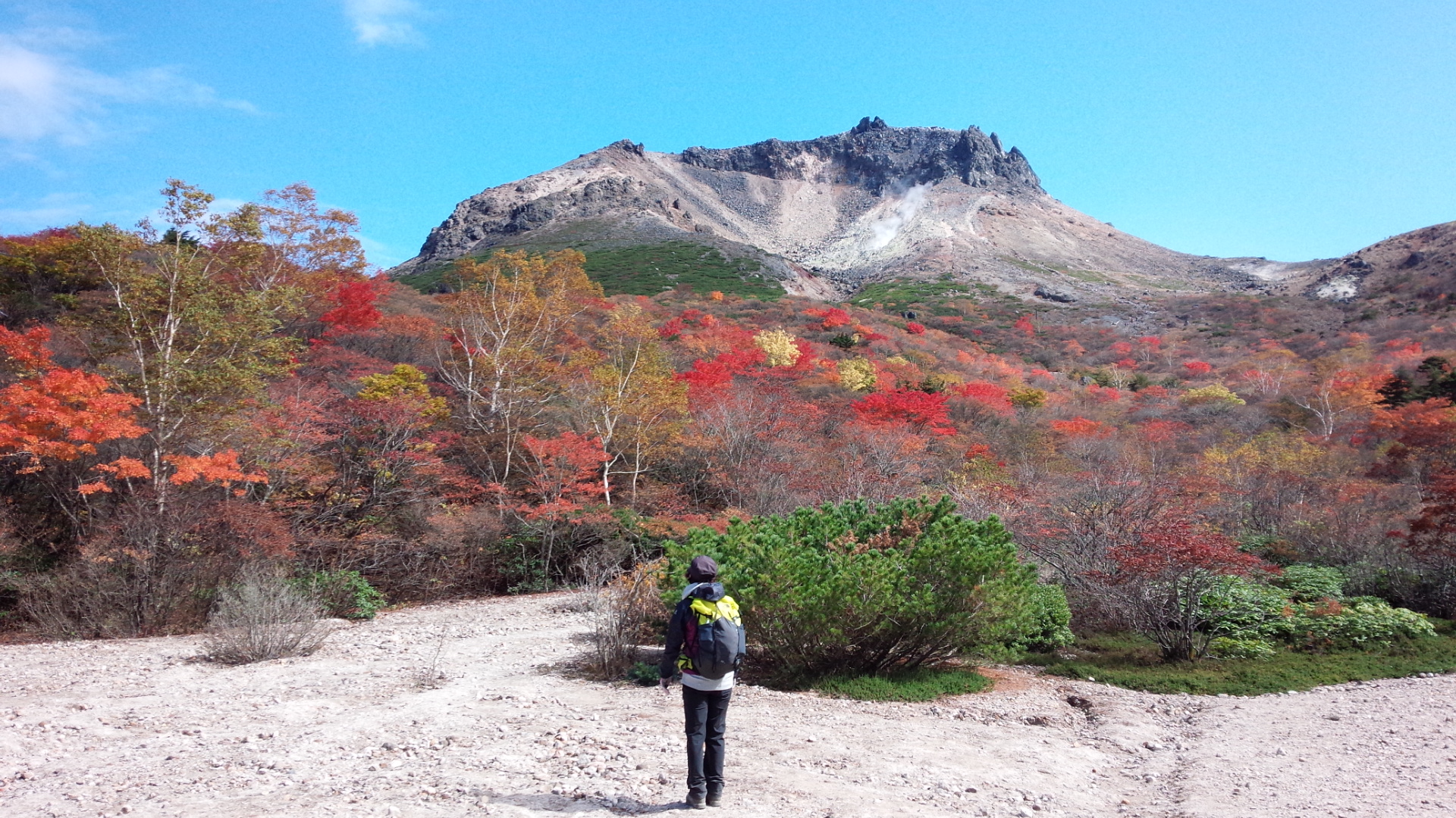 予想は全て好転 凄い紅葉 真青な空 素晴らしい眺望 白笹山 南月山 茶臼岳 那須岳 ふるふるさんの茶臼岳 那須岳 三本槍岳 赤面山の活動データ Yamap ヤマップ