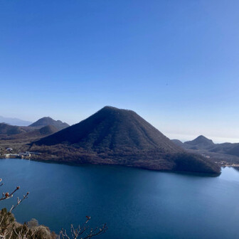 榛名富士　湖の色🩵