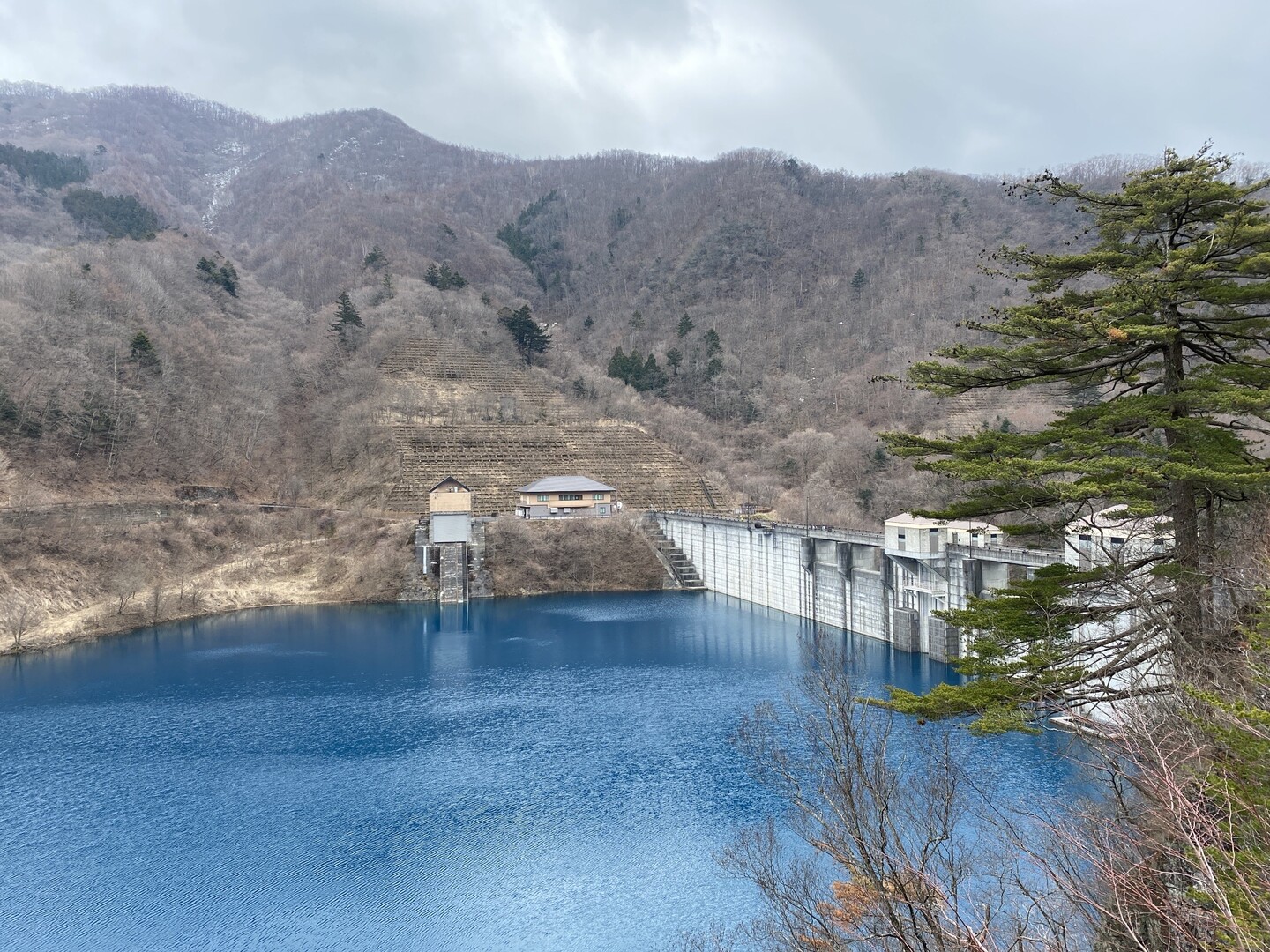 世のちり洗う四万温泉♨️ 奥四万湖、四万... / なみなみさんのモーメント YAMAP / ヤマップ