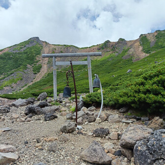 鳥居もしっかりあります。