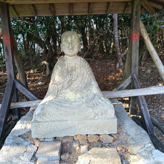 重畳山 あまり管理されていないようで少しかわいそうでした。