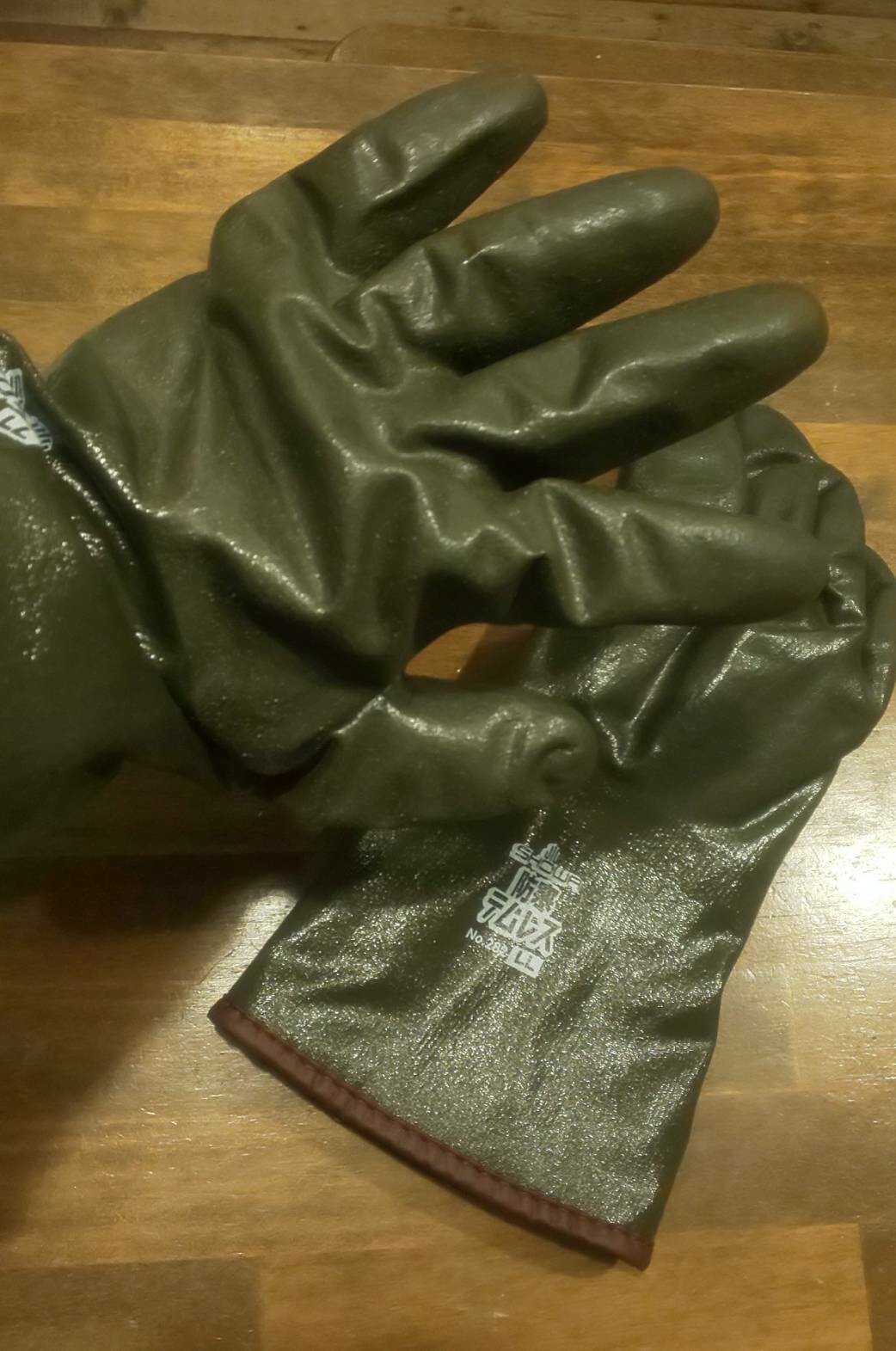 冬山用にテムレスの手袋を ゲットしました 黒雷鳥さんのモーメント Yamap ヤマップ