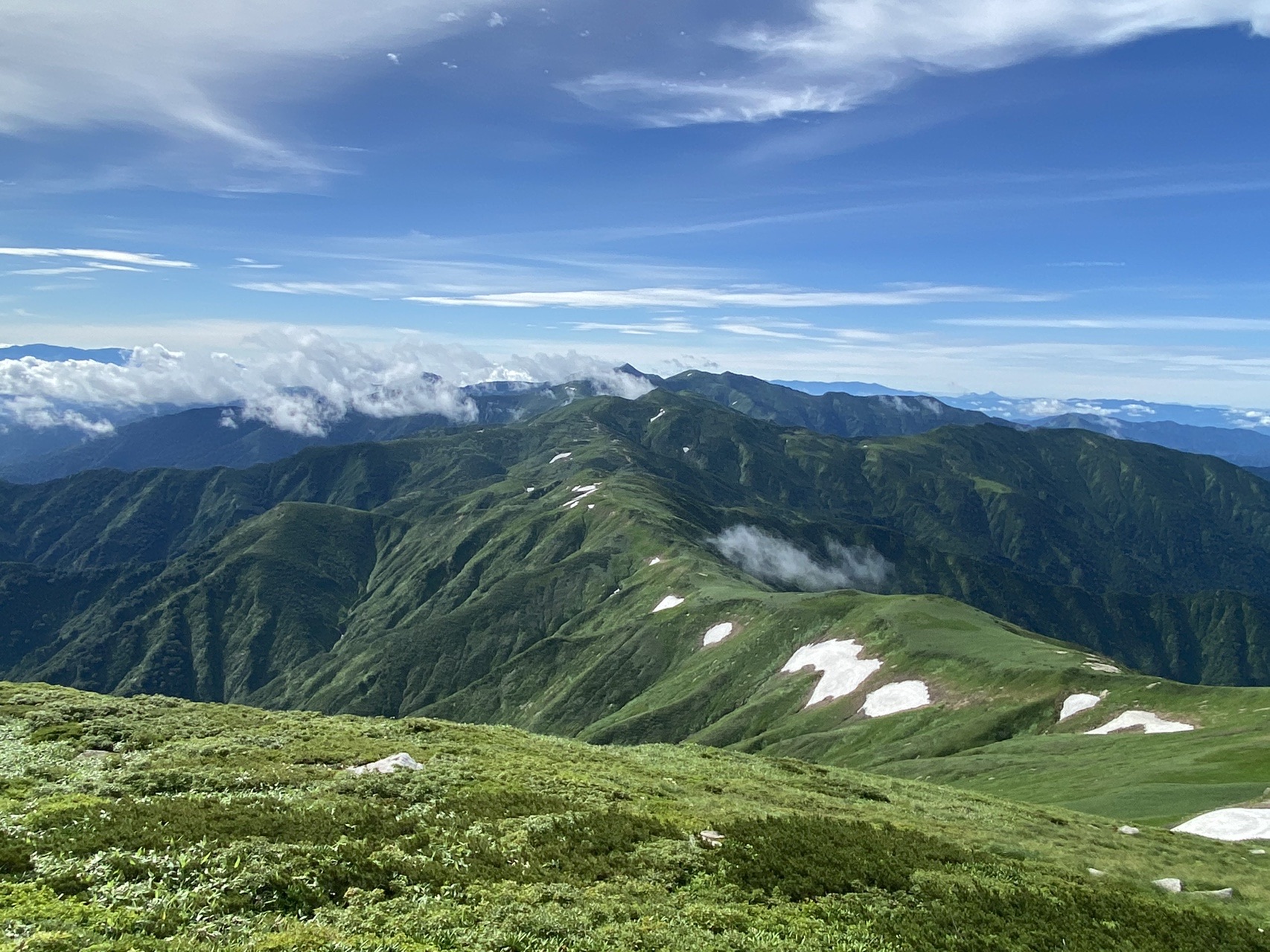 朝日連峰縦走 泡滝ダム 以東岳 大朝日岳 朝日鉱泉 やすのりさんの以東岳 寒江山 天狗角力取山の活動データ Yamap ヤマップ