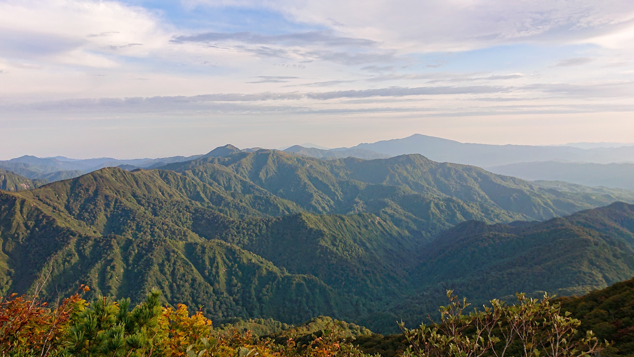 朝日連峰 大朝日岳 日暮沢小屋から周回 A 日帰り Odentosさんの大朝日岳 朝日連峰 祝瓶山の活動データ Yamap ヤマップ