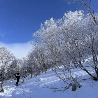 四阿山・根子岳 霧氷が現れます