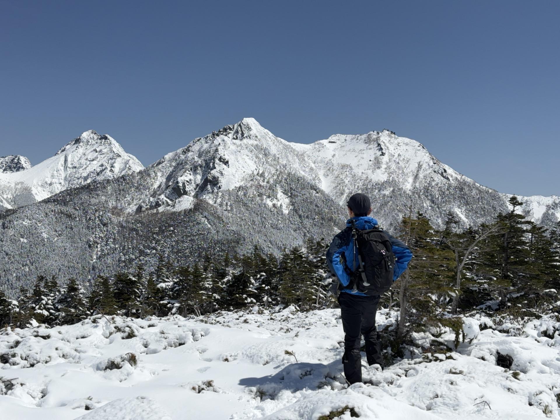 スキー amigasayama SAKURA-chan & Gokutsuma Skier /2023 OKUSHIGA - YouTube