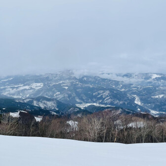 蘇武岳 東屋からの眺め‼️
頂上こそ見えないが素晴らしい眺め❄️