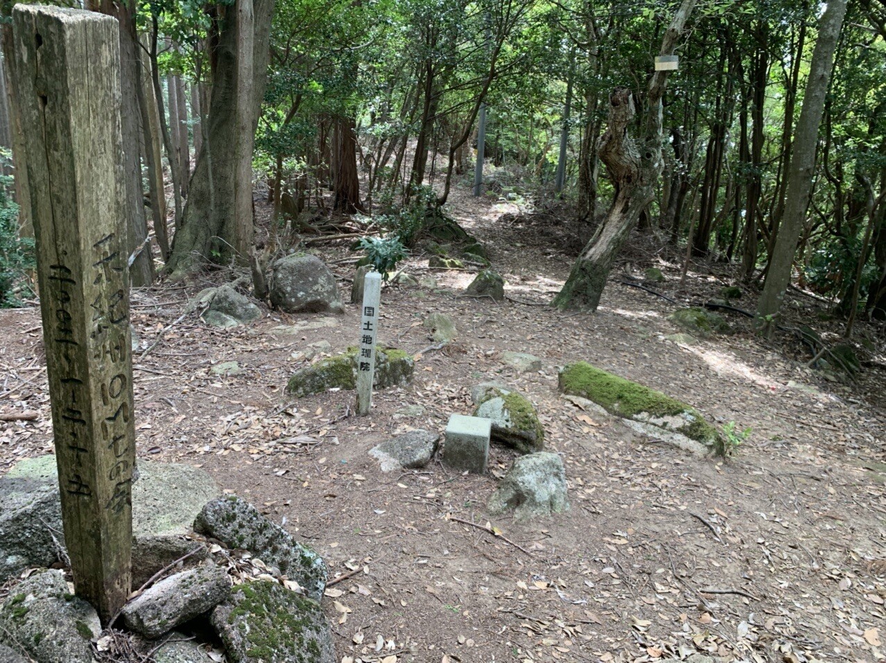頂山登山とオハイ 大配 へのトレッキング 八鬼山 熊野古道伊勢路 八鬼山越え の写真42枚目 Yamap ヤマップ