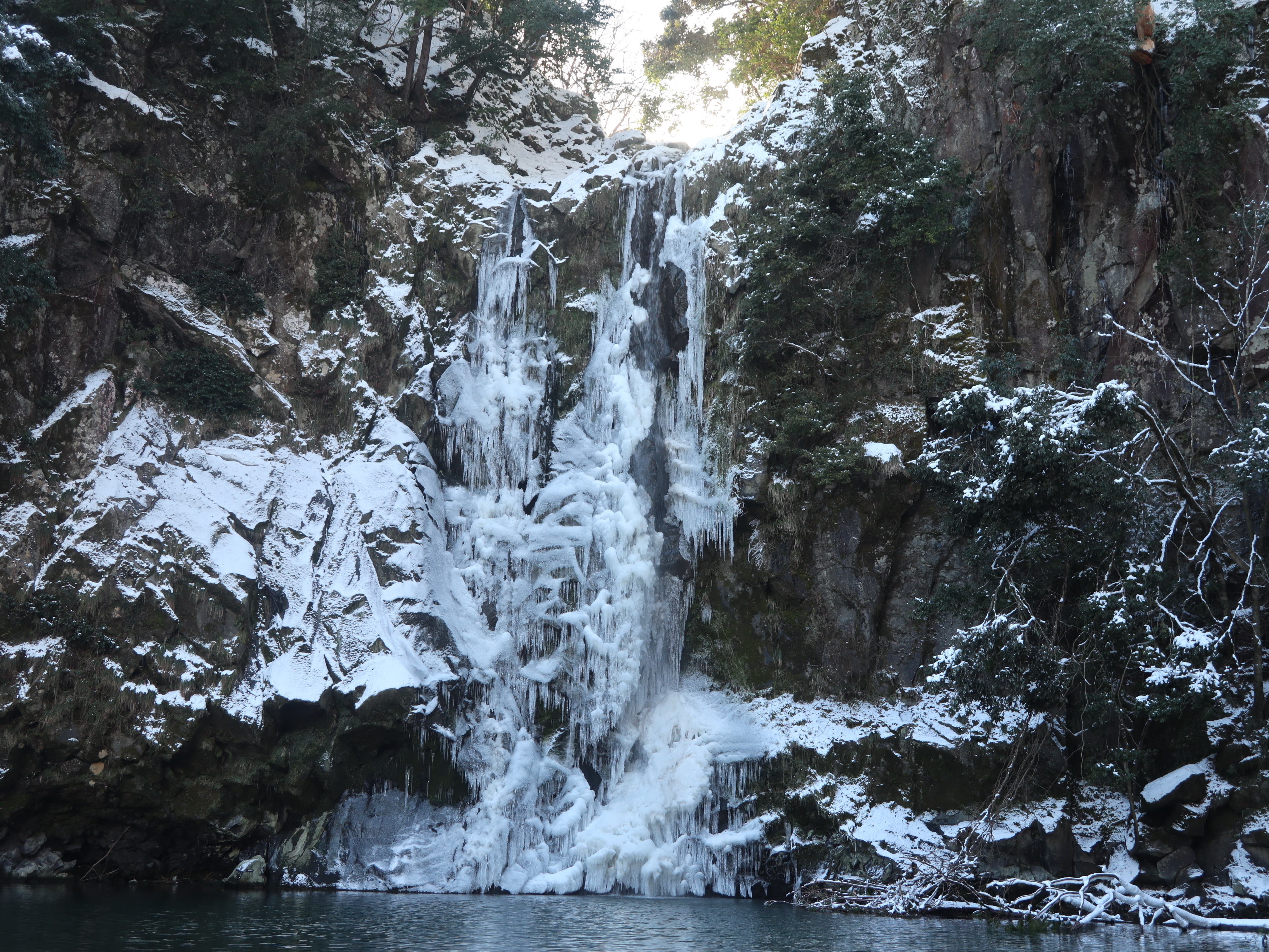 氷の芸術 凍った滝 氷瀑 八反滝 Hiroさんの神鍋山 神鍋高原の活動データ Yamap ヤマップ