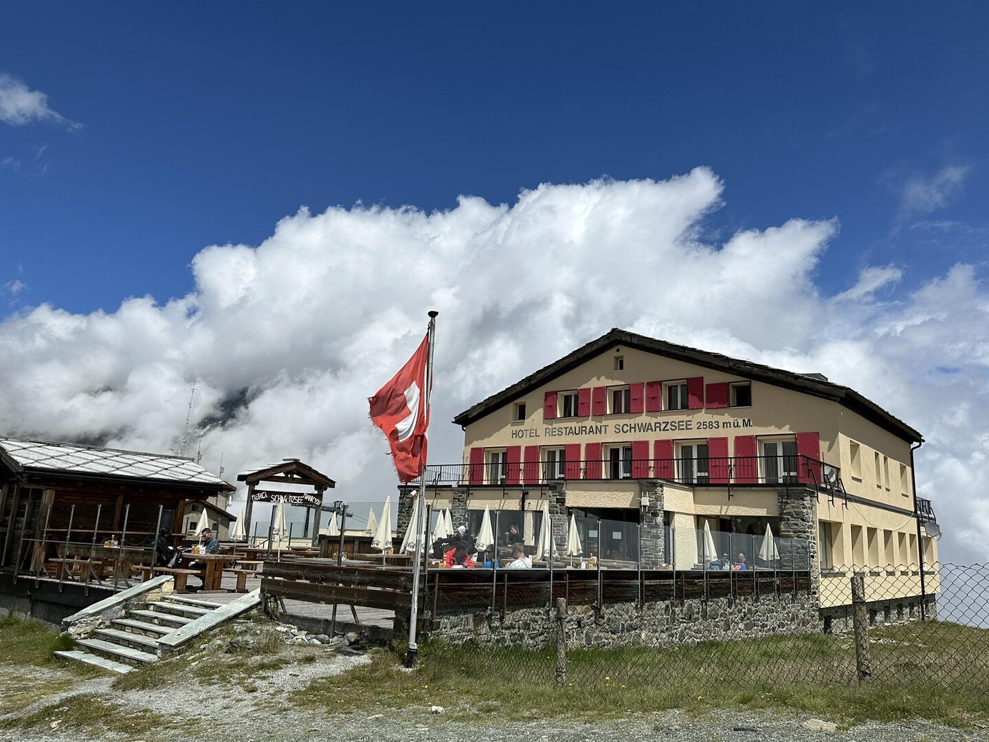 スイス山旅⑥スネガ〜ライゼー湖 ジュヴァルツゼー20230713 / Ricoさんのマッターホルンの活動日記 YAMAP / ヤマップ