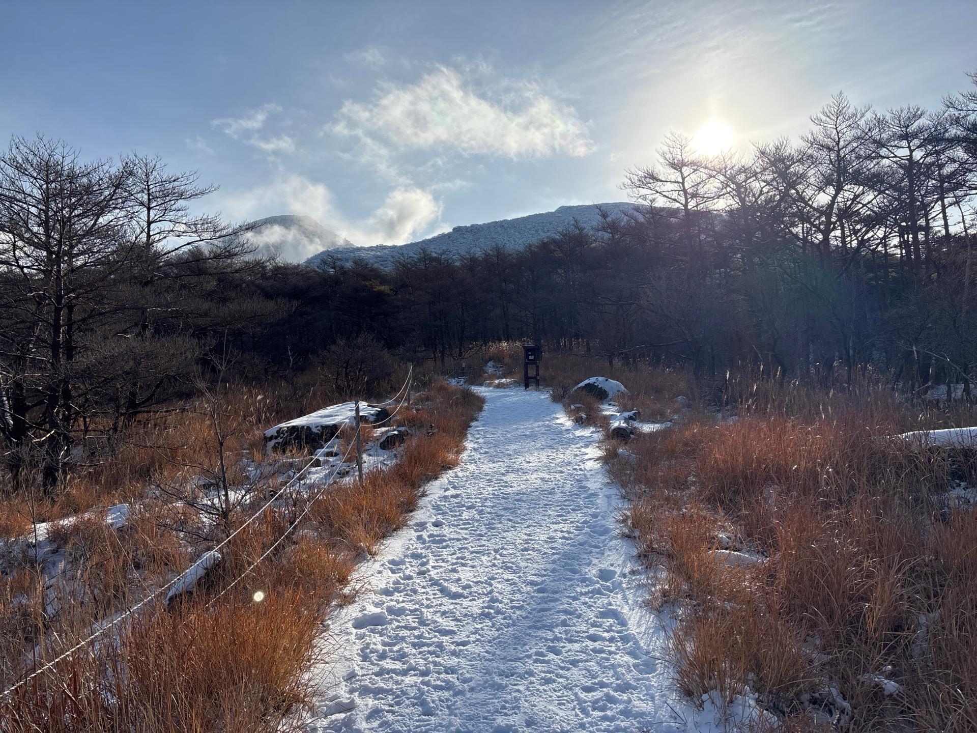 登山口でも雪☃️有ります