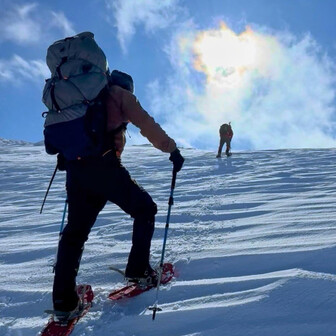 鳥海山・七高山・笙ヶ岳 太陽めがけて登る！
彩雲が美しい✨