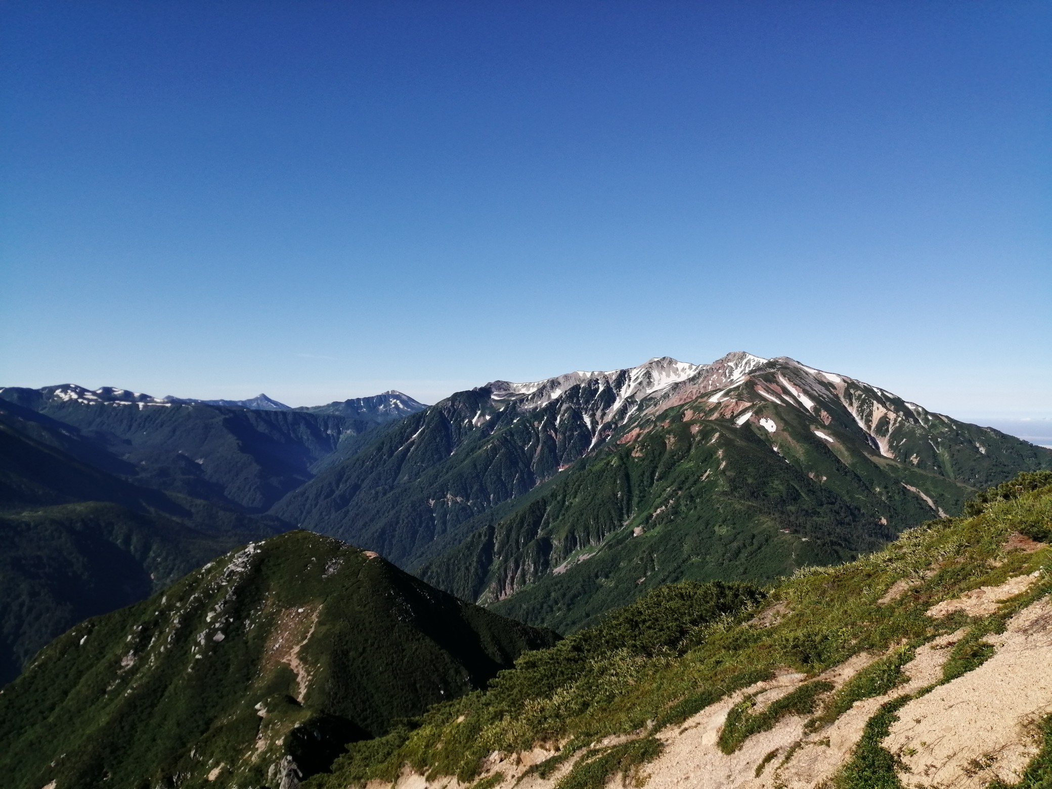 立山室堂 薬師岳縦走 ２泊３日 直じんさんの水晶岳 薬師岳 黒部五郎岳の活動データ Yamap ヤマップ