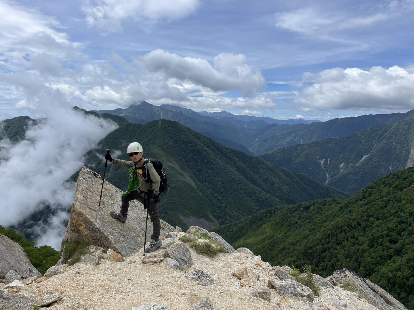 甲斐駒ヶ岳(直登)・仙丈ヶ岳 / あいとmountainさんの仙丈ヶ岳・伊那荒倉岳の活動データ | YAMAP / ヤマップ