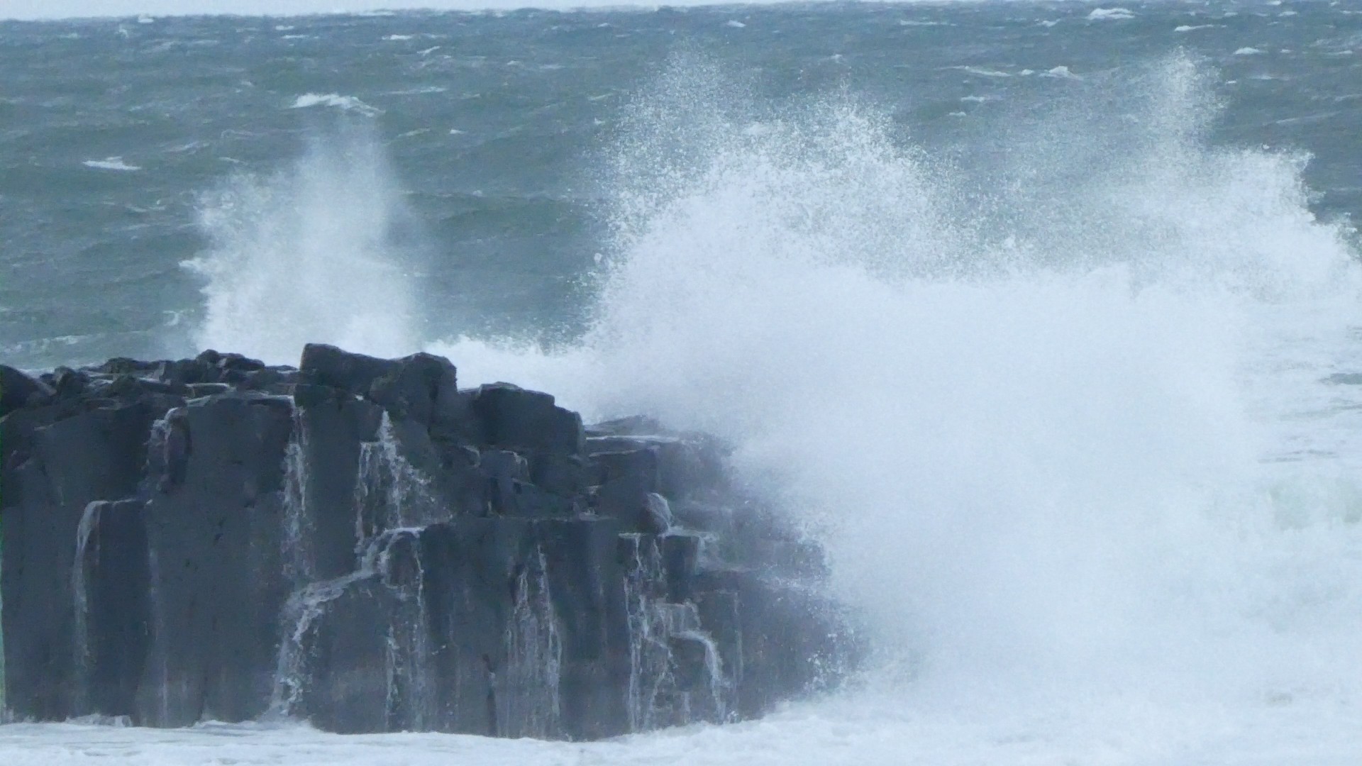 日和山 千望台 愛刀稱山 波の花が舞う日本海 と 藪漕ぎ Chibitaさんのポロシリ山の活動日記 Yamap ヤマップ