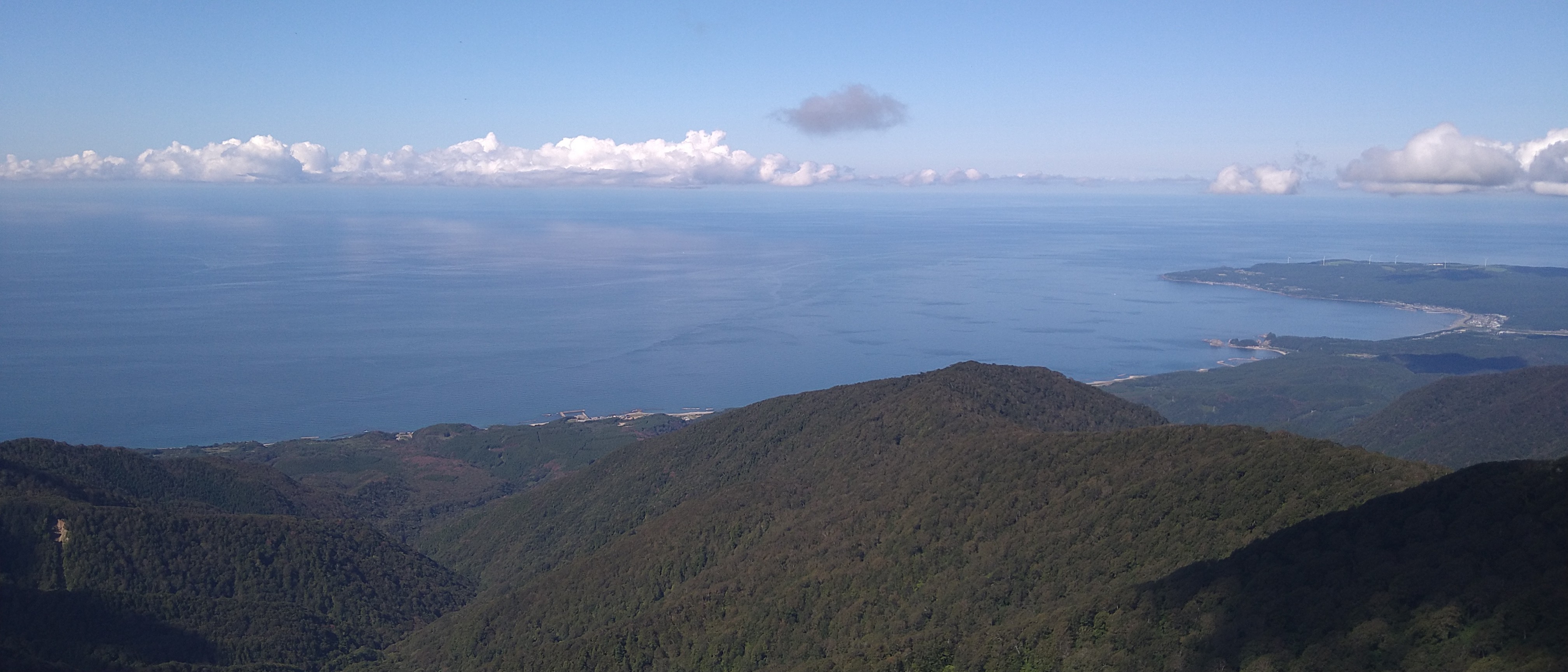 青空と海 二股コース 蟶山 白神岳 青森県深浦町 めたぼんさんの白神岳 蟶山 大峰岳の活動データ Yamap ヤマップ