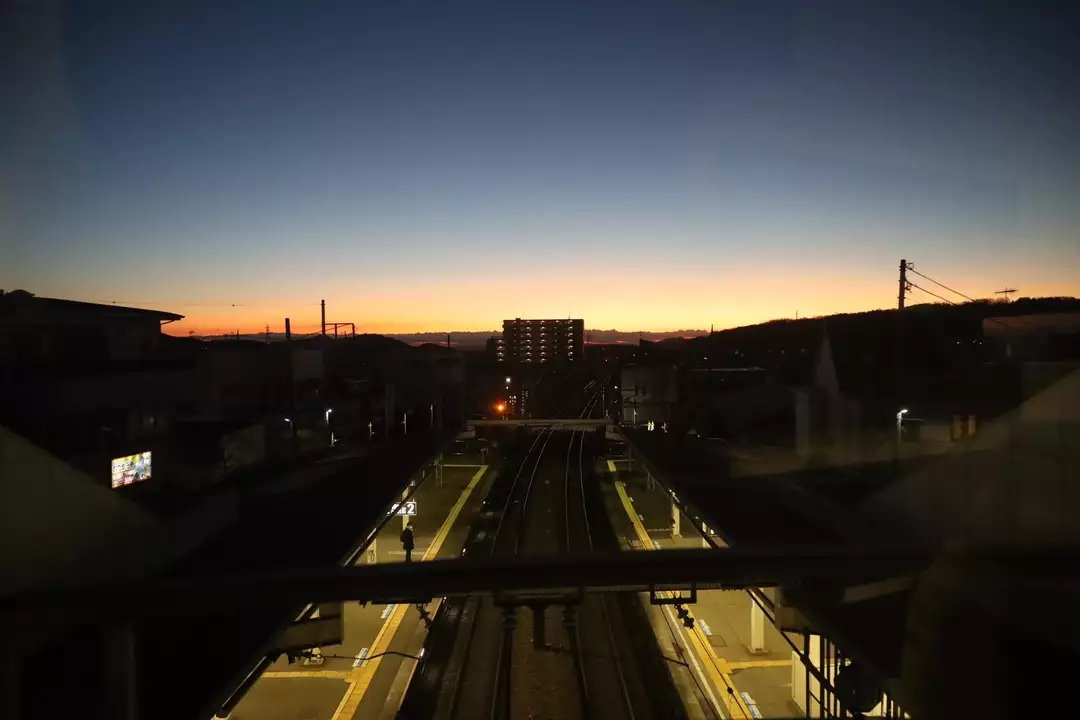 渋沢駅の夜明け