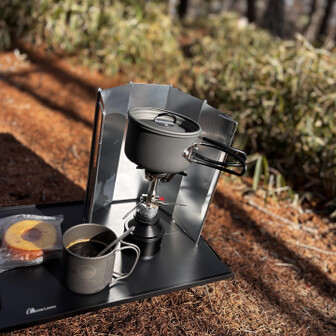 バームクーヘンでBreak time 
近くに私の他にソロの方いるのわかったから　ちょっと安心😮‍💨