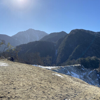 目の前にそびえる甲斐駒ヶ岳