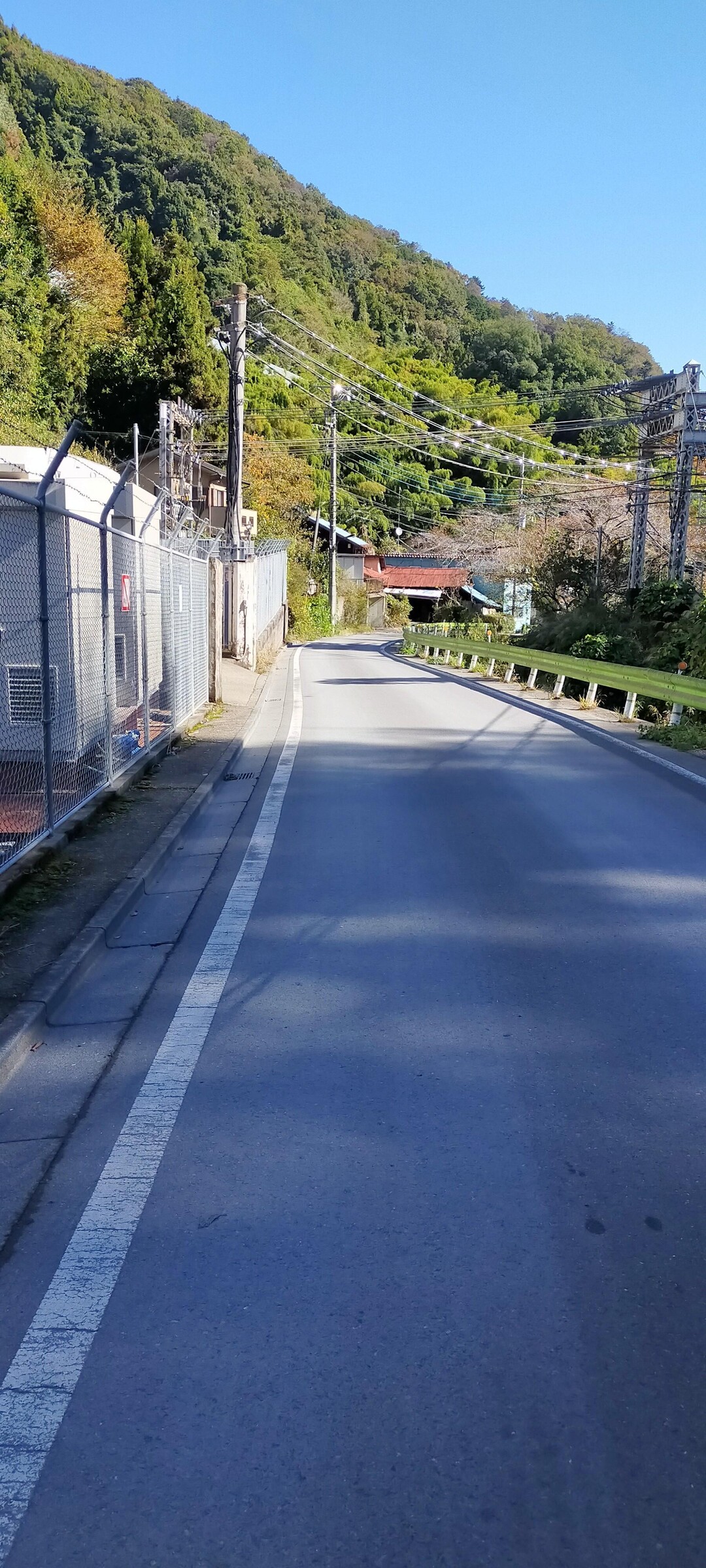 小仏バス停に着いたが良いが、バスが来るま... / むーさんのモーメント YAMAP / ヤマップ