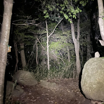 龍王山の周りの大岩