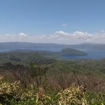 十和田湖の二重カルデラ