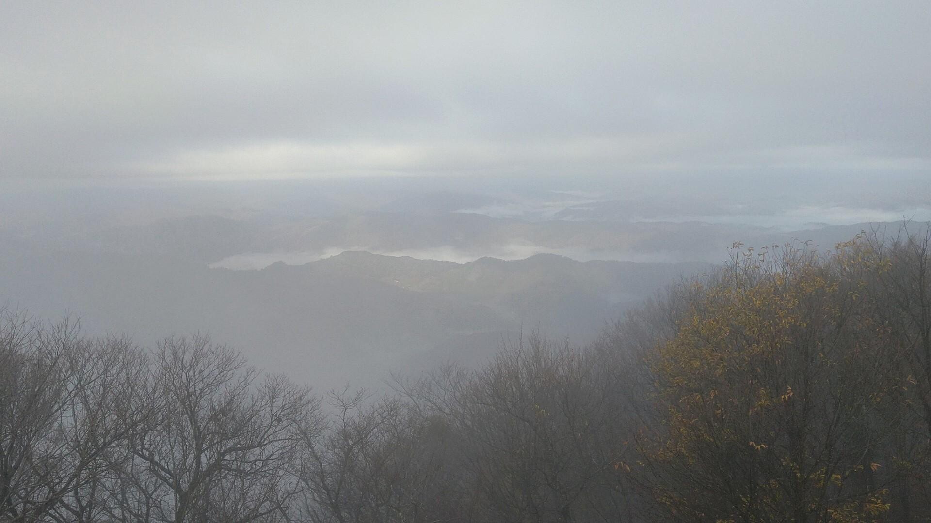 中国百名山【鷹ノ巣山】 / さとぽんさんの鷹ノ巣山・カンノ木山・硫黄山の活動データ YAMAP / ヤマップ