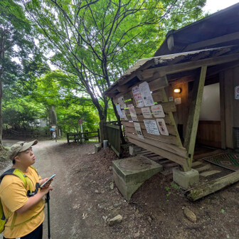 キャンプ場のトイレです