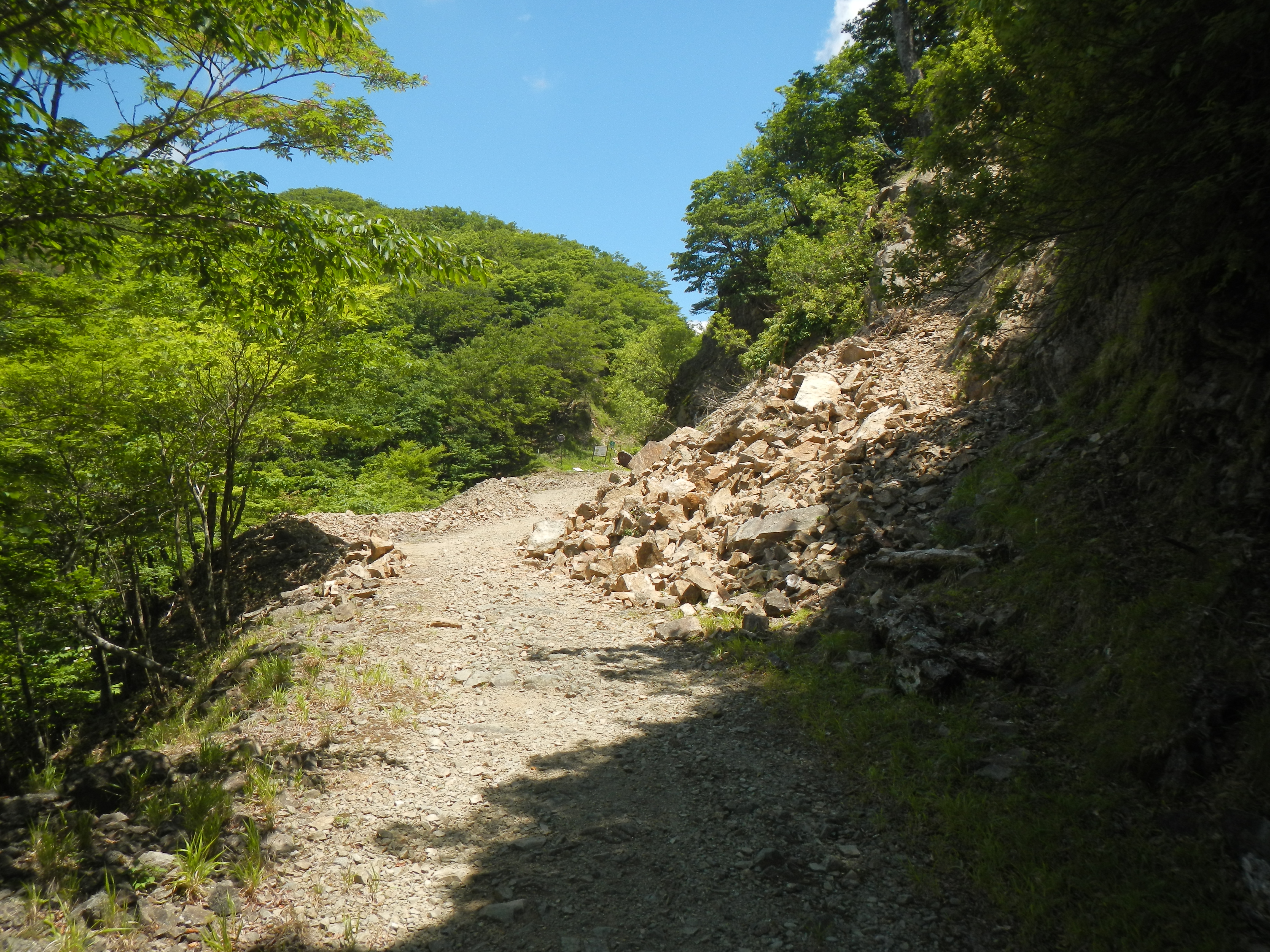 弾丸ツーリング 椎矢峠 内大臣椎葉林道 Combatdollさんの国見岳 熊本県 宮崎県 烏帽子岳の活動日記 Yamap ヤマップ