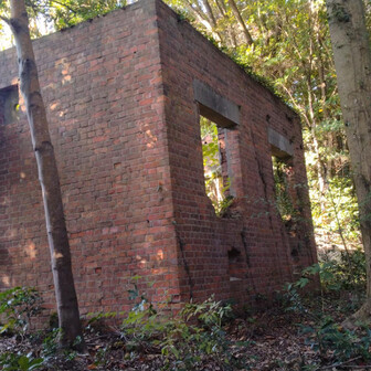 金蔵山・柱島 山頂間近の戦争遺産