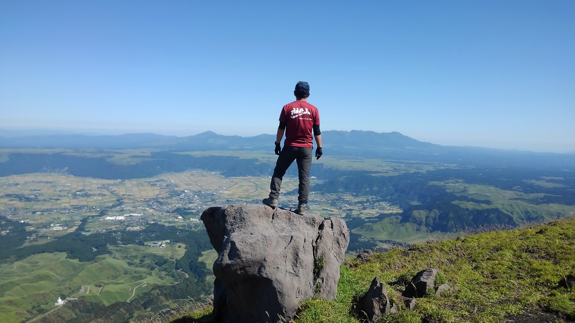 阿蘇山と祖母tシャツ ナンジョンさんの阿蘇山 高岳 根子岳の活動データ Yamap ヤマップ