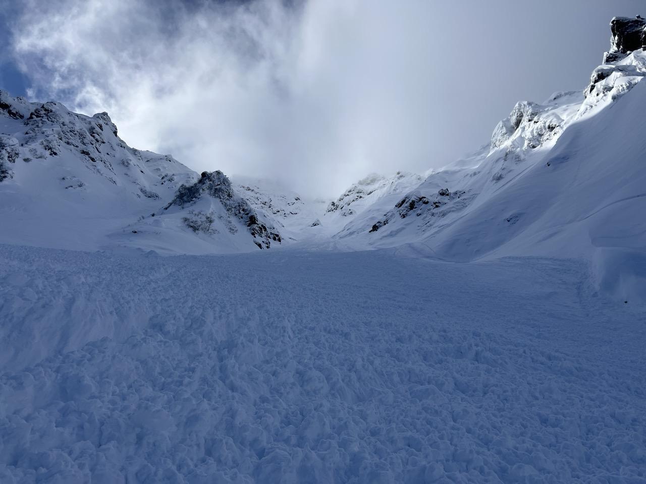 谷川岳・七ツ小屋山・大源太山 とにかくゆっくり慎重に、雪崩起きないように。ちなみにdocomo電波入らず📶