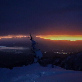 猪臥山 雲と太陽が対決を始めました⚔️

