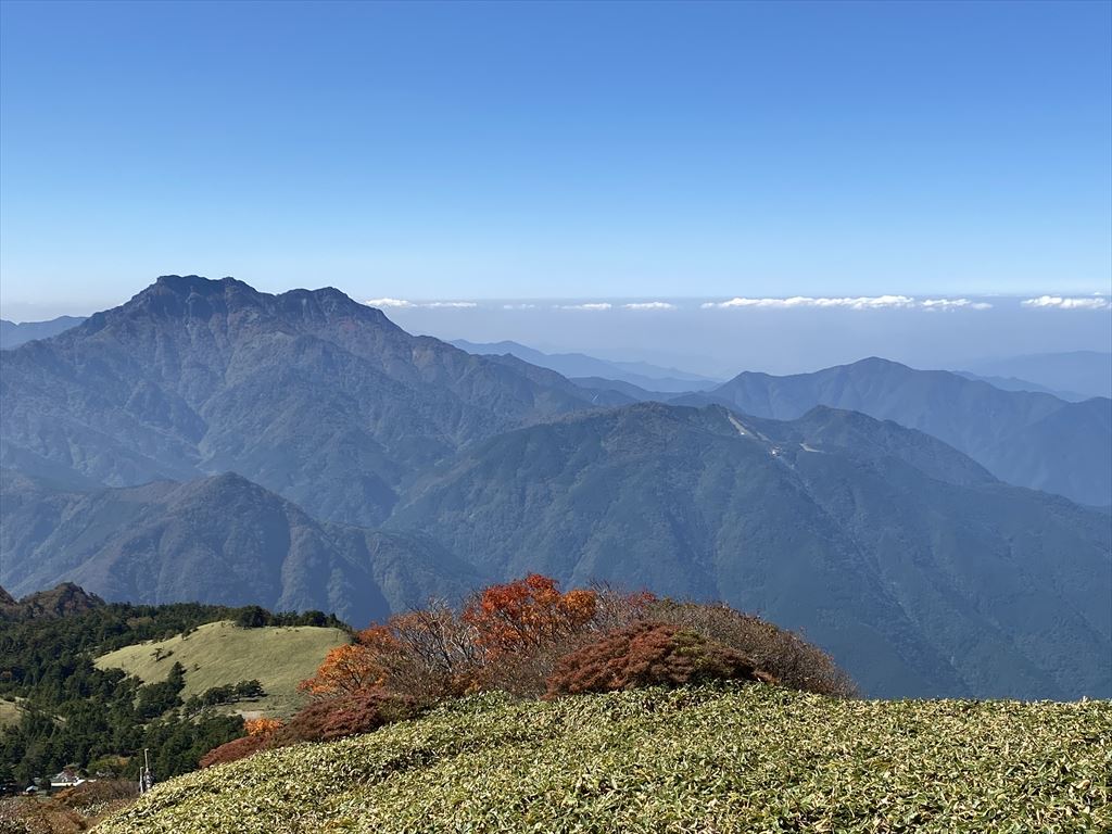 瓶ヶ森 子持権現山 西之川 東之川 Trailwalkさんの瓶ヶ森 伊予富士の活動データ Yamap ヤマップ
