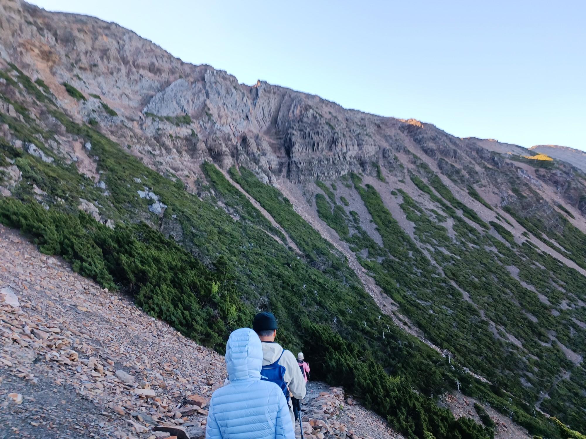 明治最高峰 薩摩焼 金襴手 玉山造 【山水風景図】コーヒー（紅茶）ポット 里帰り 明治最高峰 薩摩焼 金襴手 玉山造 【山水風景図】コーヒー（紅茶
