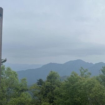 どちゃくその曇りだったけど、景色見れたから良し！
先月ぶり4回目の雲取⛰️
