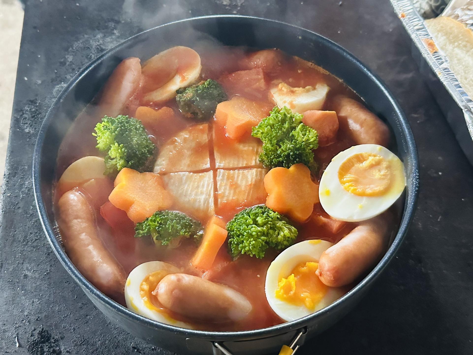 医王山・白兀山・箱屋谷山 カマンベールがとろけて来た🤭✨