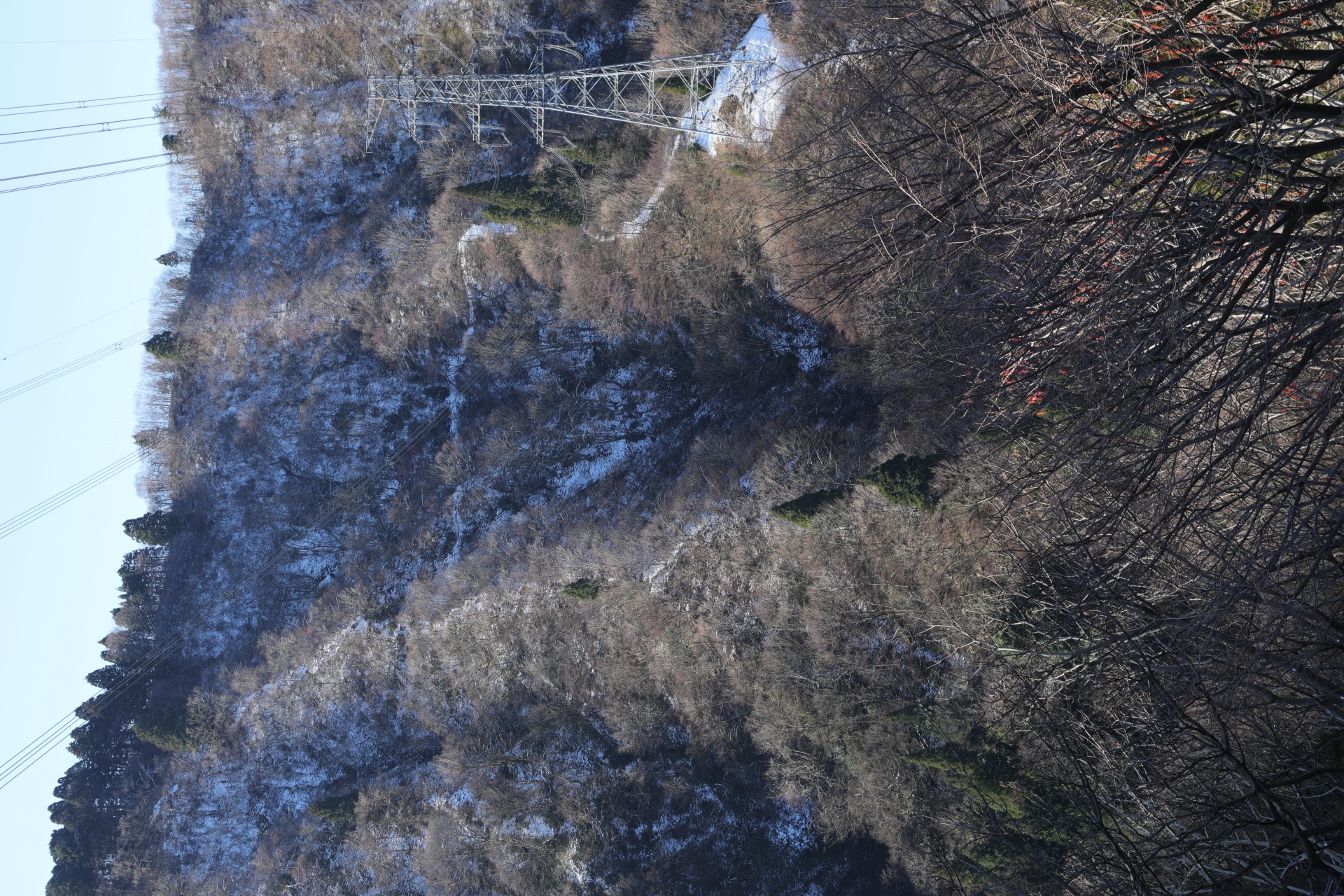 木六山・銀次郎山 尾根コース山の神(三合目)までの登山道と107鉄塔までの道が確認出来ます