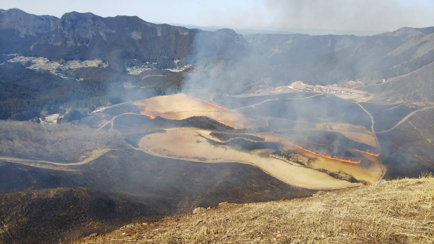 曽爾高原山焼き 亀山ハイキング ノブヤンさんの大洞山 三重県津市 尼ヶ岳の活動データ Yamap ヤマップ