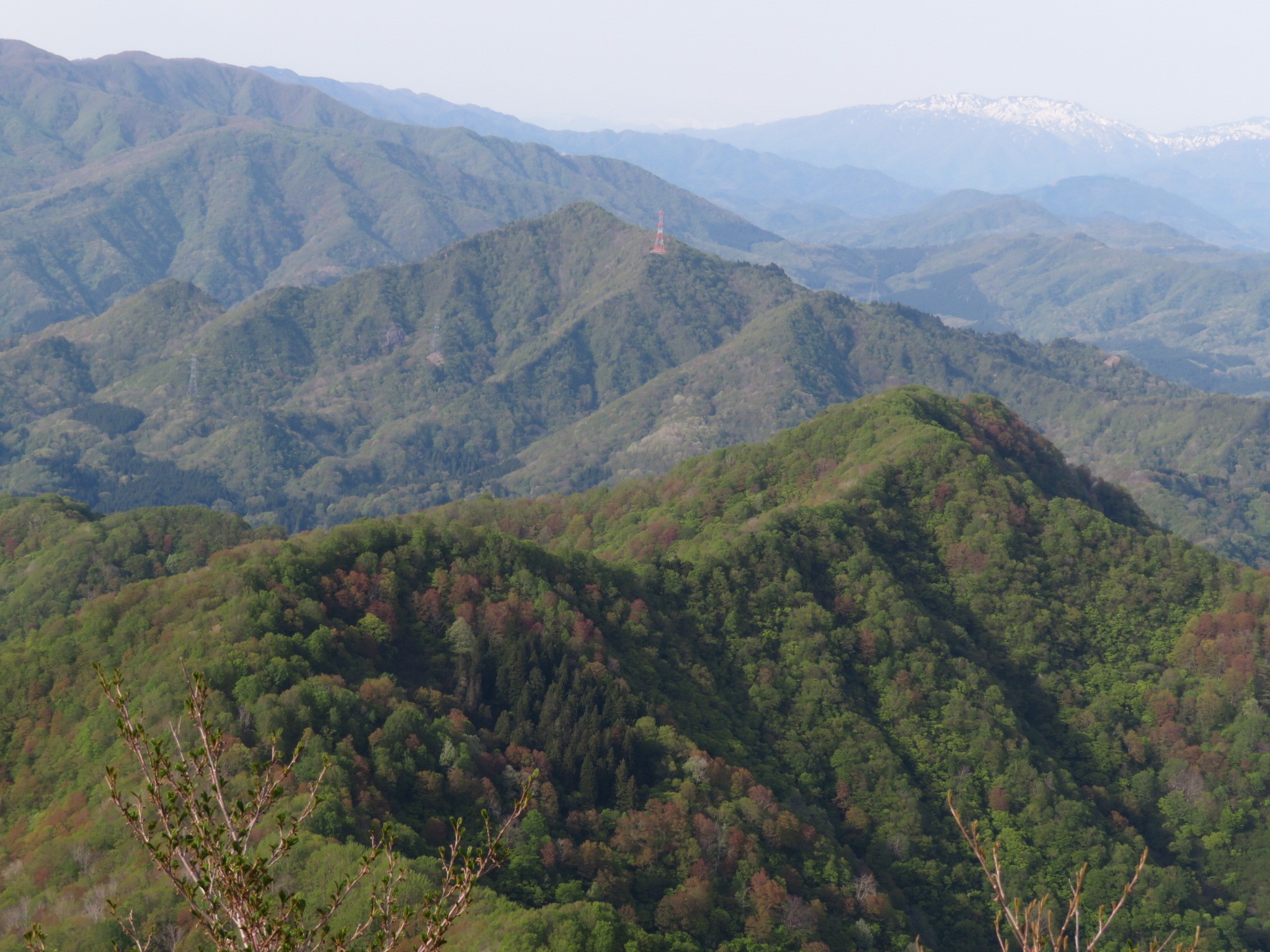 木六山・銀次郎山 川内山のランドマーク
中央幹線89鉄塔